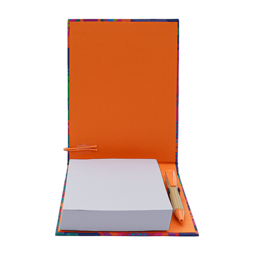 Bloco Com Tampa e Miolo Color M14x18 Com Caneta Lateral Estampado
FLORAL ROXO BEBEL