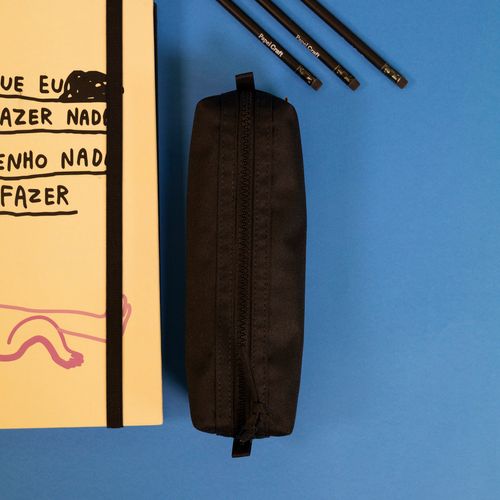 Estojo Baú Nylon Liso 
PRETO