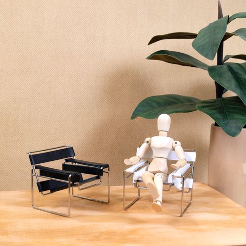 Miniatura Cadeira Wassily Marcel Breuer 
PRETO