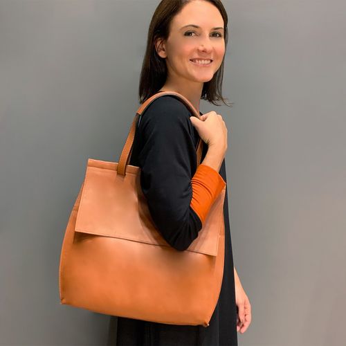 Bolsa De Couro Merci
CARAMELO QUEIMADO