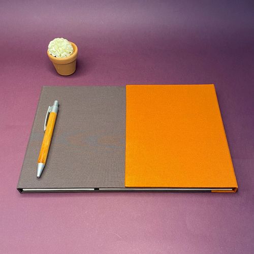 Bloco Planner Com Aba
FERRUGEM/CINZA