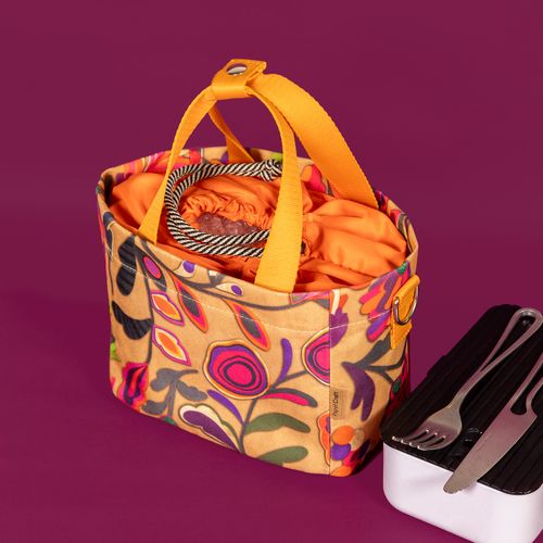 Lancheira Oxford Quadrada C/ Alça Transpassada
FLORAL COLAGEM BEBEL