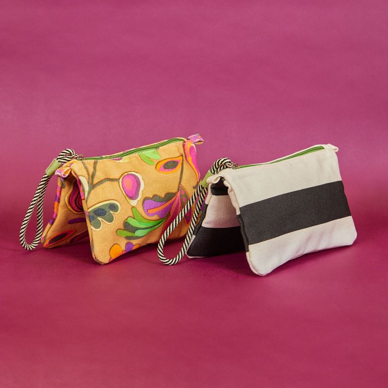 NECESSAIRE_LONA_MEIO_A_MEIO_PEQUENA_LISTRAS_P_B_GG__CO3074_PAPEL_CRAFT_2