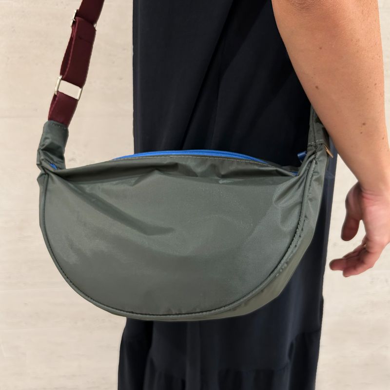 POCHETE_NYLON_IMPERMEAVEL_VERDE_TURMALINA_CO3098_PAPEL_CRAFT_2