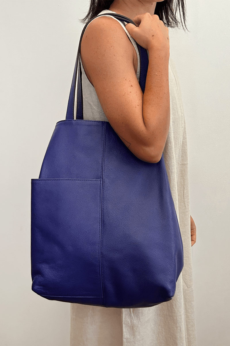 BOLSA_SACO_COURO_2_BOLSOS_COBALTO_CO2680_PAPEL_CRAFT_2