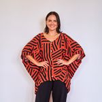 BLUSA_RECORTE_FRENTE_E_BOTOES_GRAFICO_DIAGONAL_ROU2148_PAPELCRAFT_1