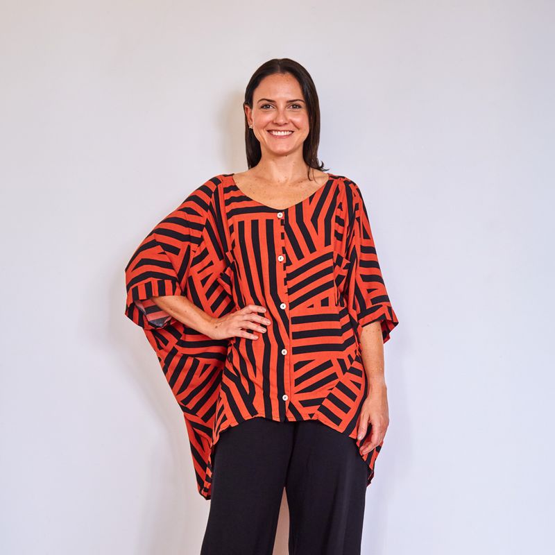 BLUSA_RECORTE_FRENTE_E_BOTOES_GRAFICO_DIAGONAL_ROU2148_PAPELCRAFT_3