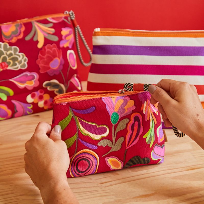 NECESSAIRE_LONA_TRIANGULO_G_-FLORAL_BORDO_COLAGEM_BEBEL_-CO3084_PAPEL_CRAFT_2