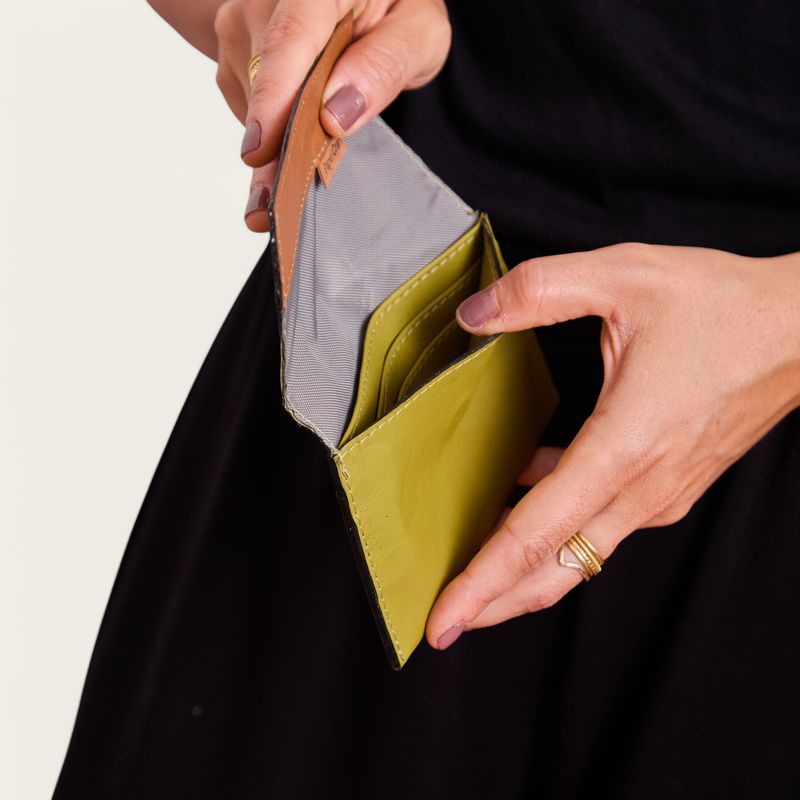 CARTEIRA_BICOLOR_CITRUS_MARROM_CO4002_PAPEL_CRAFT_4.jpg