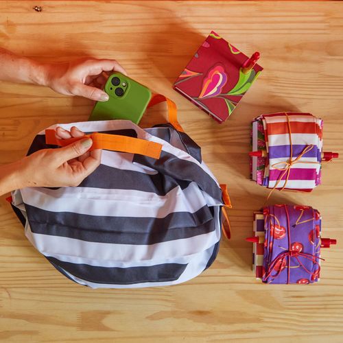 BLOCO 10X10 COM MINI TOTE
TULIPA