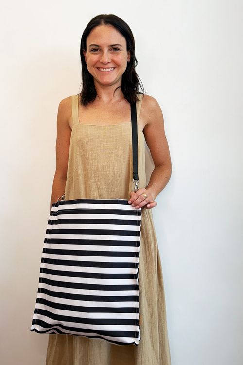 Bolsa Tote Oxford com Necessaire
LISTRAS P/B PP