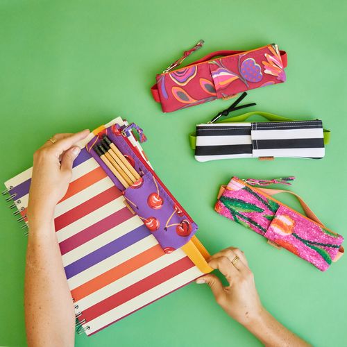 Estojo Bolso Para Caderno Elástico Estampado
FLORAL TULIPA