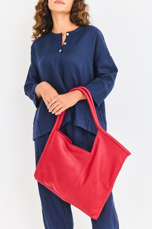 Bolsa De Couro Quadro Irregular
PIMENTA