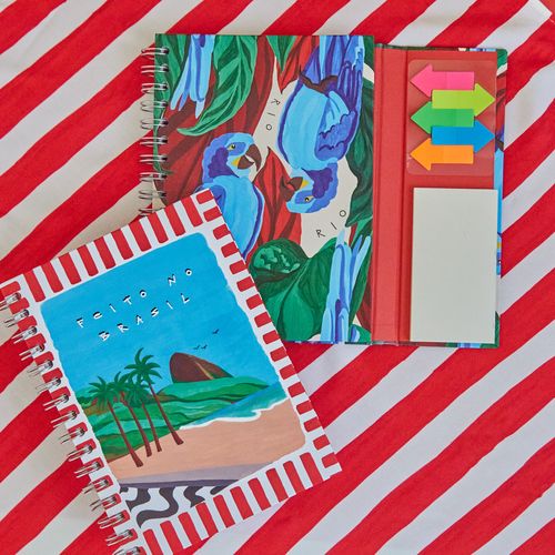 Caderno A5 com Aba 90 Folhas Carnaval Rio
ARARA AZUL