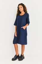 VESTIDO_LINHO_MANGA_E_BOLSOS_ARREDONDADOS_AZUL_MARITIMO_ROU2172_PAPEL_CRAFT_1.jpg