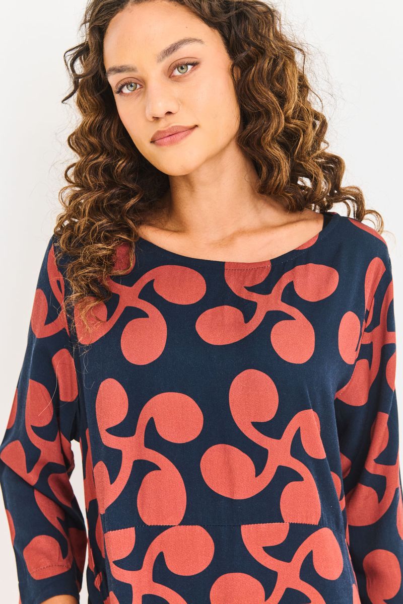 VESTIDO_ESTAMPADO_ARABESCO_NO_ROU2160_PAPEL_CRAFT_4.jpg