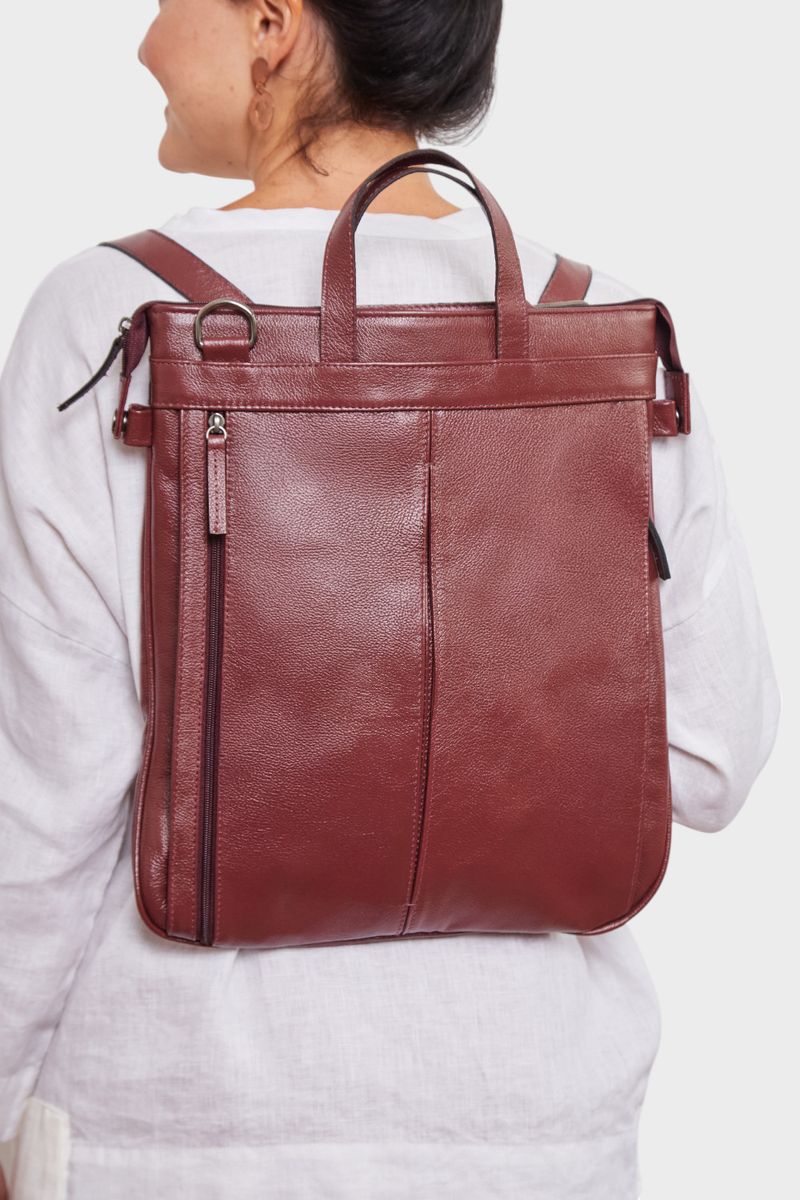MOCHILA_COURO_VICTORIA_PORTA_LAP_TOP_13_VINHO_CO2850_PAPEL_CRAFT_1.jpg