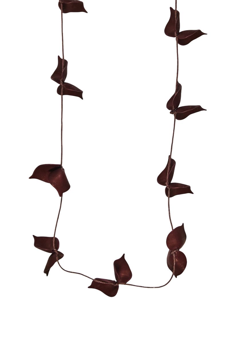 COLAR_PETALA_FLOR_PRETO_ROU2136_PAPEL_CRAFT_3.jpg