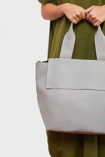 BOLSA_COURO_ABA_COM_IMAS_CONCRETO_CO2718_PAPEL_CRAFT_2.jpg
