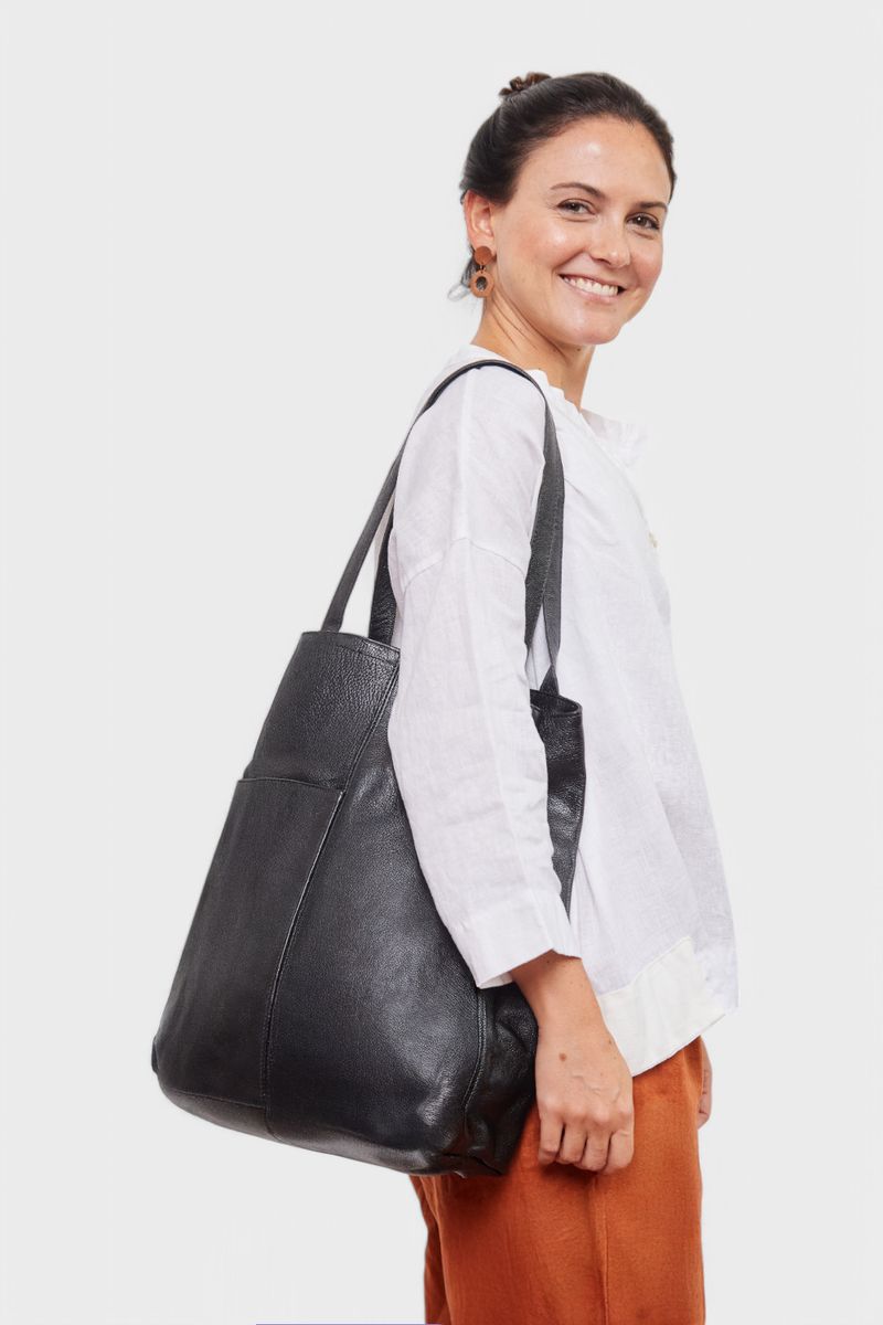 BOLSA_SACO_COURO_2_BOLSOS_-PRETO_CO2680_PAPEL_CRAFT_1.jpg
