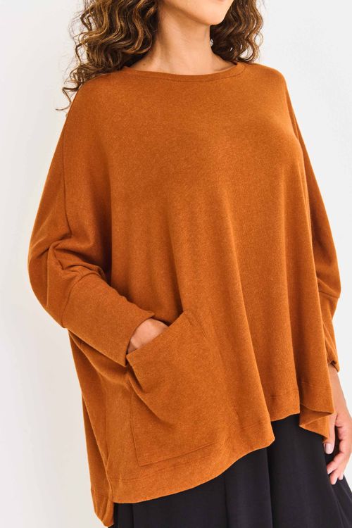 Blusa Malha Manga Longa Bolsos na Frente CANELA