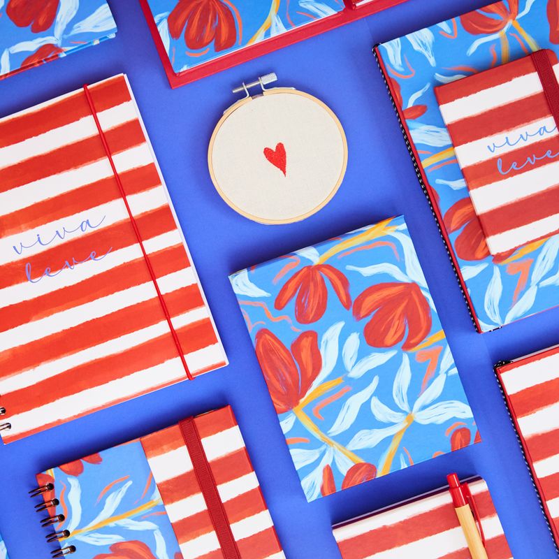 BLOCO_TAMPA_MIOLO_COLOR_M_14_X_18_COM_CANETA-ESTAMPAS_FLORAL_POEMA_BL2020_PAPEL_CRAFT_2.jpg