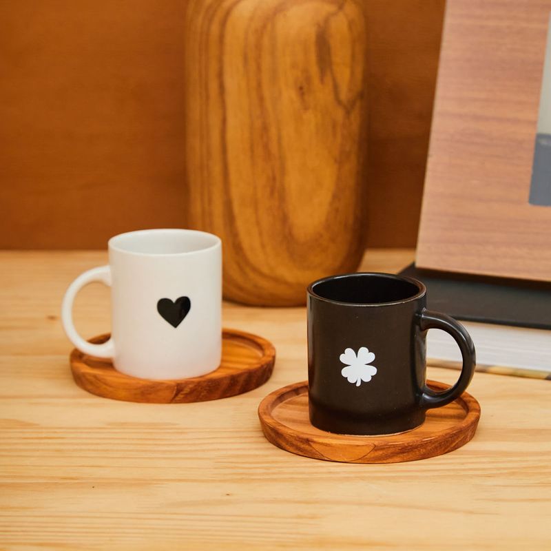KIT_XICARAS_CERAMICA_80ML_PRETO_BRANCO_HO10341_PAPEL_CRAFT_2.jpg