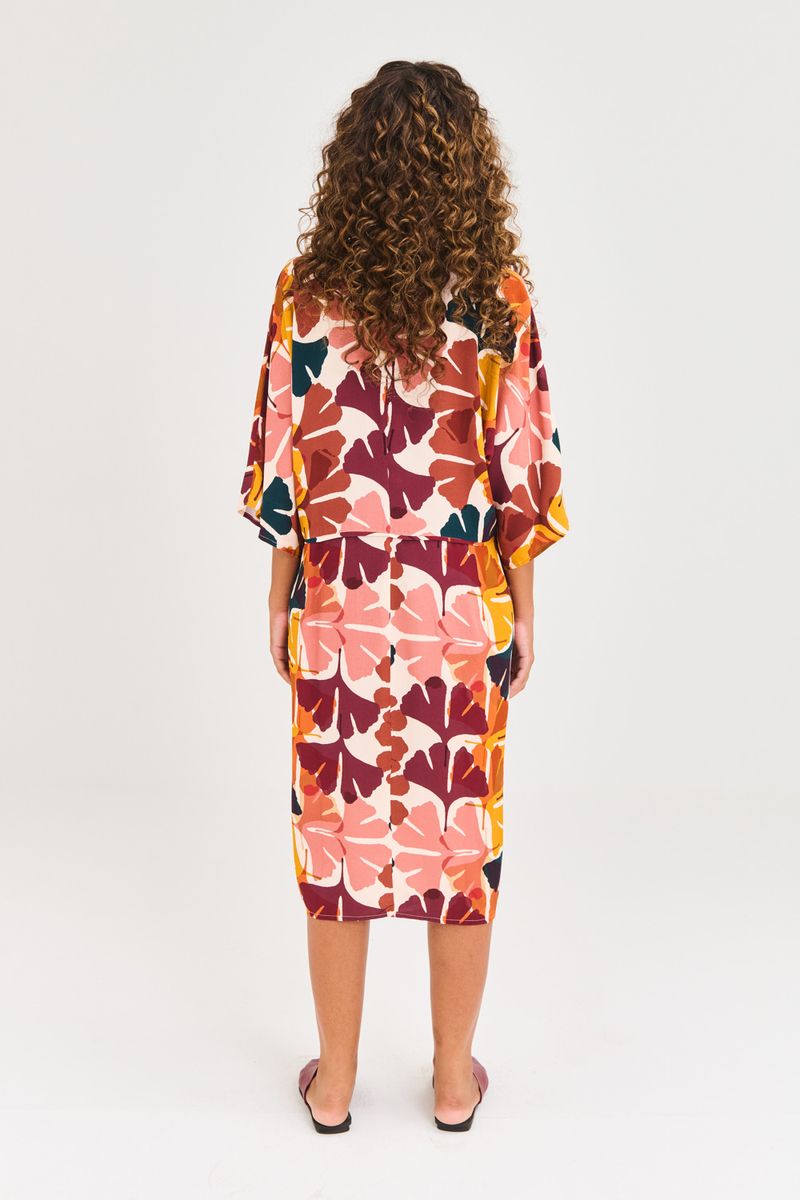 VESTIDO_ESTAMPADO_MANGA_SINO_RECORTES_GINKO_ROU2182_PAPEL_CRAFT_3.jpg