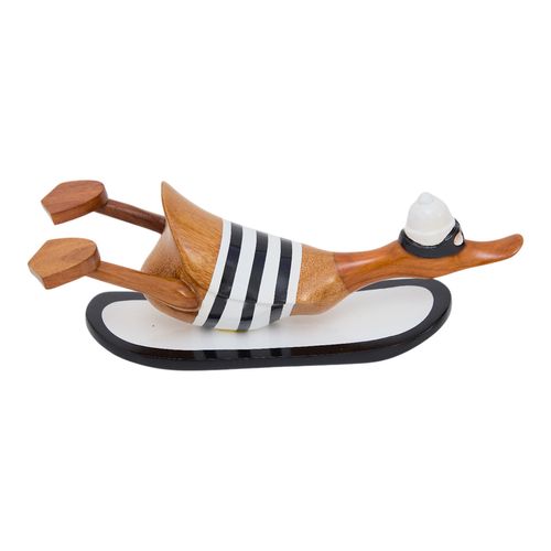 Escultura Pato Surfista P
PRETO E BRANCO