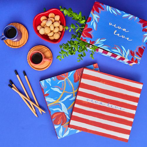 Caderno de Assinatura com Lombada Exposta FLORAL POEMA