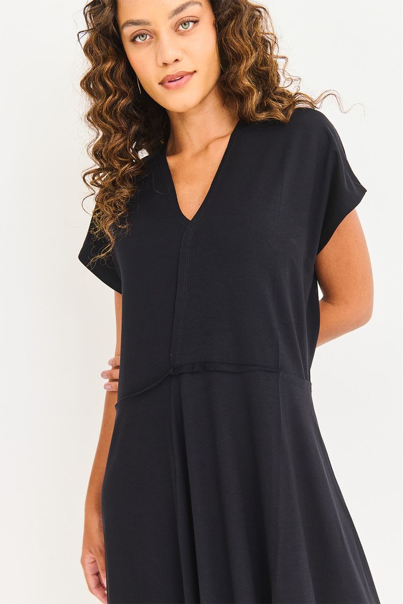 VESTIDO_MALHA_RECORTES_FIO_PRETO_ROU2157_PAPEL_CRAFT_2.jpg