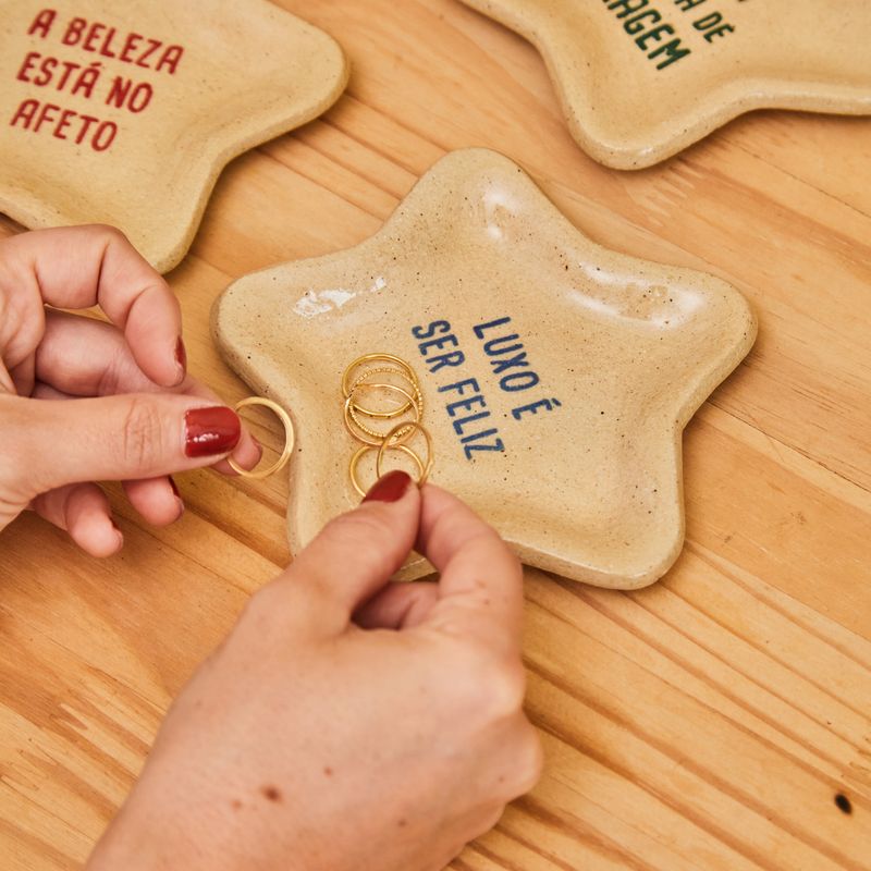 MINI_ESTRELA_DE_CERAMICA_FRASES_LUXO_E_SER_FELIZ_VA22513_PAPEL_CRAFT_2.jpg