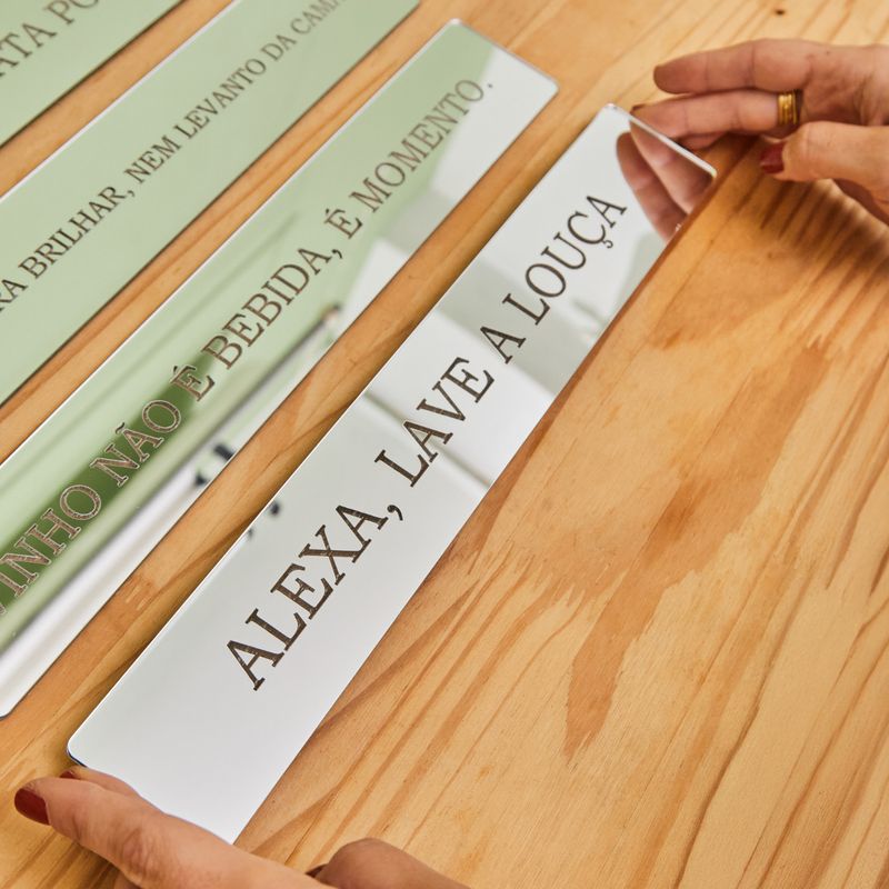 PLACA_ACRILICO_ESPELHADO_ALEXA_LAVE_A_LOUXA_VA22479_PAPEL_CRAFT_2.jpg