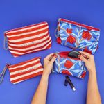 NECESSAIRE_LONA_TRIANGULO_G_FLORAL_POEMA_CO3084_PAPEL_CRAFT_2