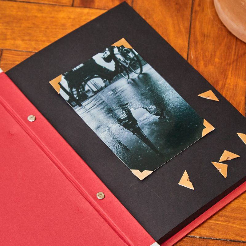 ALBUM_PINO_VERTICAL_20_X_27_50_FOLHAS_LISTRAS_CANELA_AL893_PAPEL_CRAFT_3