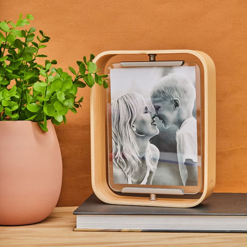 PORTA_RETRATO_MADEIRA_NATURAL_13_X_18_PE1878_PAPEL_CRAFT_2.jpg