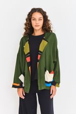CASACO_SARJA_GOLA_REDONDA_PRETO_ESTAMPA_VERDE_ESTAMPA_BOLD_ COLORS_ROU2206_PAPEL_CRAFT_1