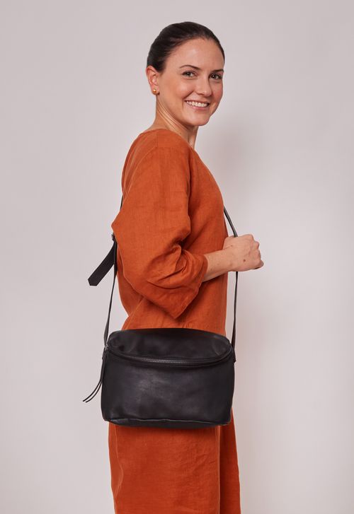 Bolsa de Couro Meia Lua PRETO