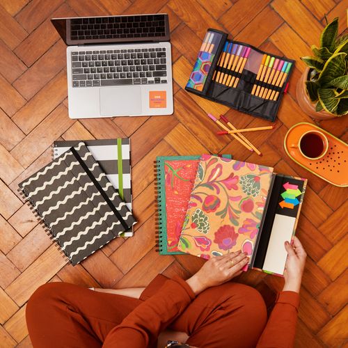Caderno Universitário A4 90 Folhas TUDO NO SEU TEMPO