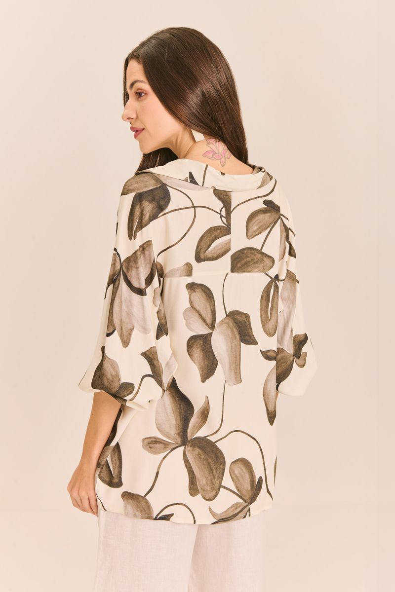 BLUSA_ESTAMPADA_QUADRADA_COM_RECORTES_LILIA_PB_ROU2271_PAPEL_CRAFT_3