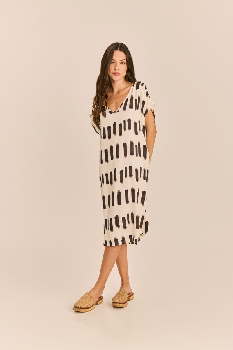 VESTIDO_ESTAMPADO_PREGA_NAS_COSTAS_PINTURA_PB_ROU2278_PAPEL_CRAFT_4