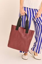 BOLSA_PARIS_COM_NECESSAIRE_CO3136_BORDO_PAPEL_CRAFT_2