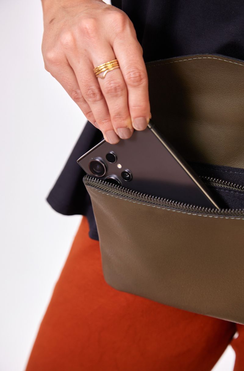 BOLSA_COURO_ENVELOPE_VERDE_CO3144_PAPEL_CRAFT_2