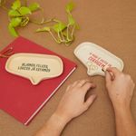 PRATO_DECORATIVO_CERAMICA_FRASES_SEJAMOS_FELIZES_LOUCOS_ HO10084_PAPEL_CRAFT_4