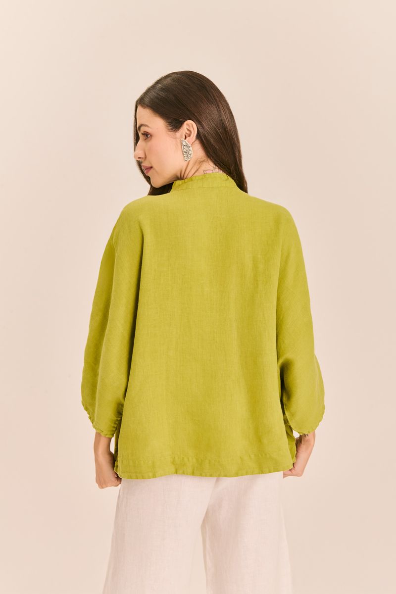 BLUSA_LINHO_AMPLA_BOLSOS_E_ABERTURA_FRENTE_VERDE_ROU2267_PAPEL_CRAFT_3