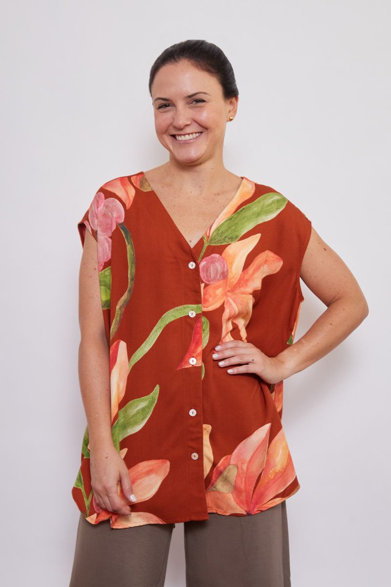 BLUSA_ESTAMPADA_DECOTE_V_BOTOES_FLOR_DE_FIGO_ROU2270_PAPEL_CRAFT_4