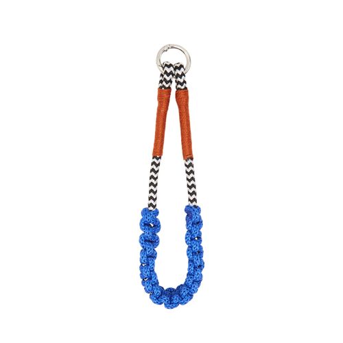 Chaveiro de Linha com Macramê 
AZUL