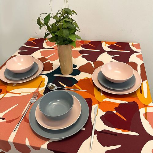 Toalha de Mesa 1,50 x 1,40 
GINKO GRANDE