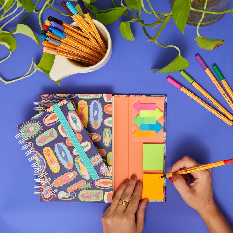 AGENDA LUXO GARRA COM ABA 2026_PEIXES_AG1842_PAPEL_CRAFT_2