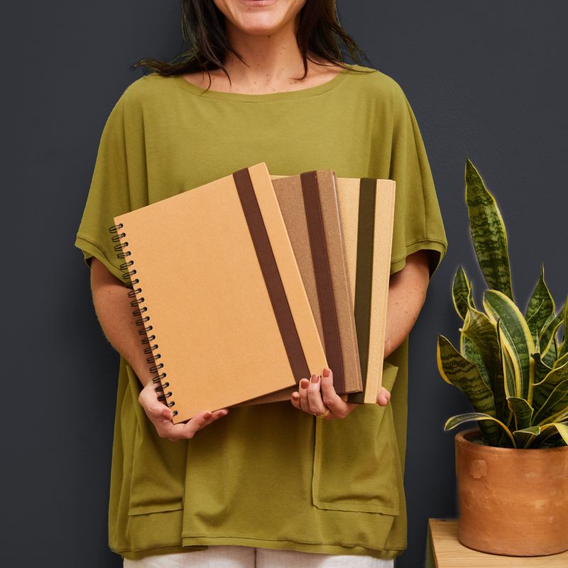 CADERNO_A4_90_FOLHAS_ENCARPEL_ARBOL_CANVAS_RAPHIA_CASTANHO_CO3078_PAPEL_CRAFT_2